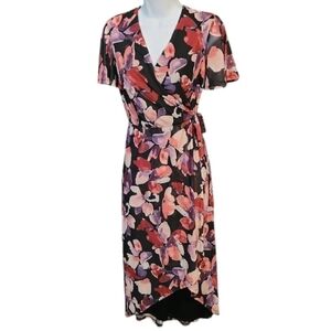12 Thompson Floral Wrap Dress